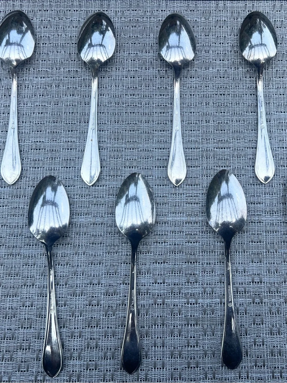 Vintage International Silverplate MCM “Manhattan” – 8 Tsp – Mid-Century Modern